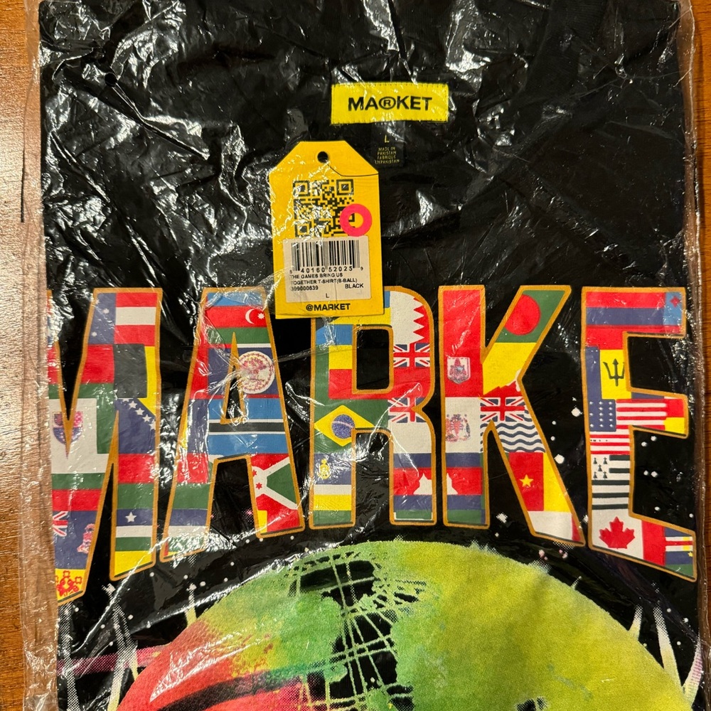 Market the game brings us together Basketball T-shirt Large NWT - Picture 4 of 5